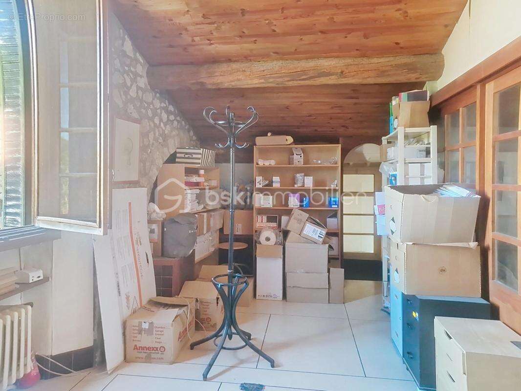 Appartement à ROGNAC
