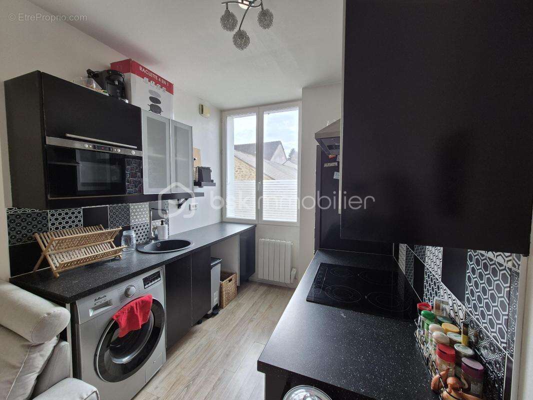 Appartement à FONTENAY-LE-VICOMTE