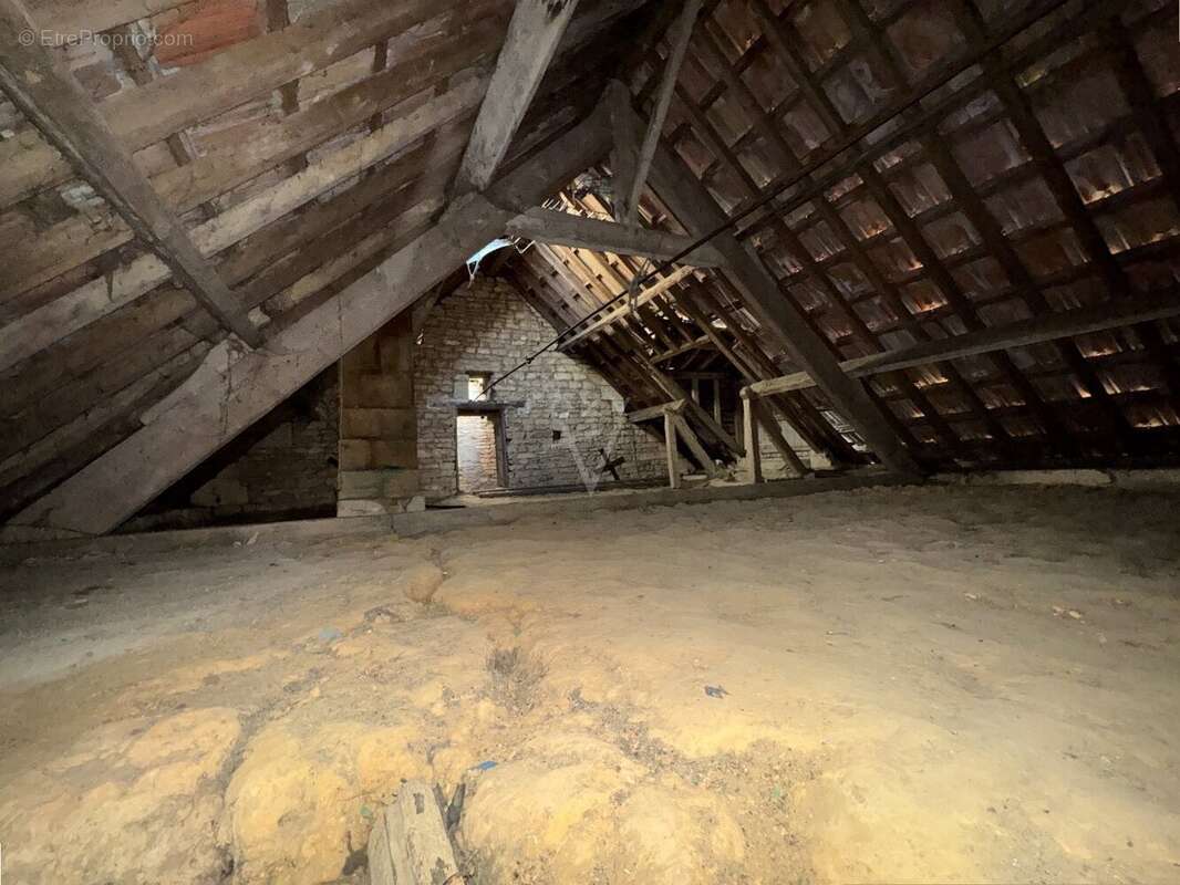 Maison à THAON