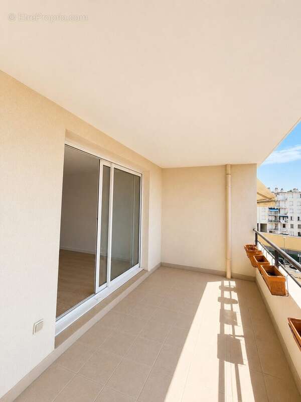 Appartement 48 m² à Marseille-8e  - photo 2