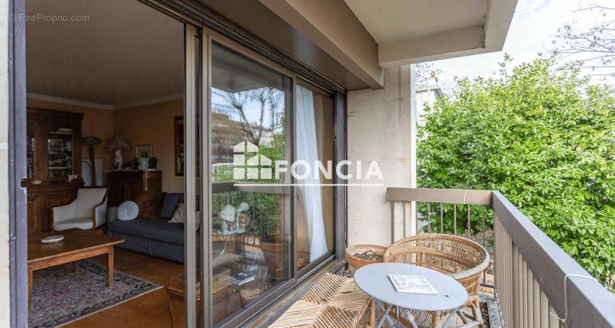 Appartement à BOURG-LA-REINE