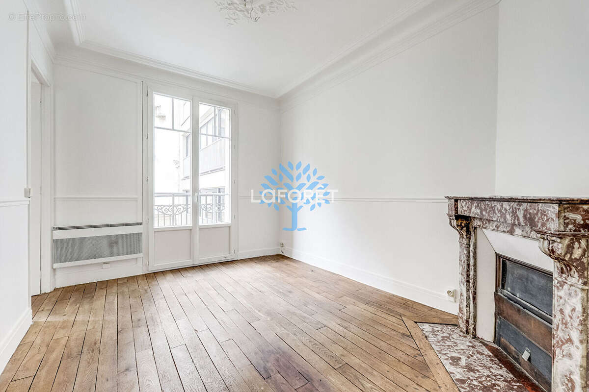 Appartement à PARIS-11E