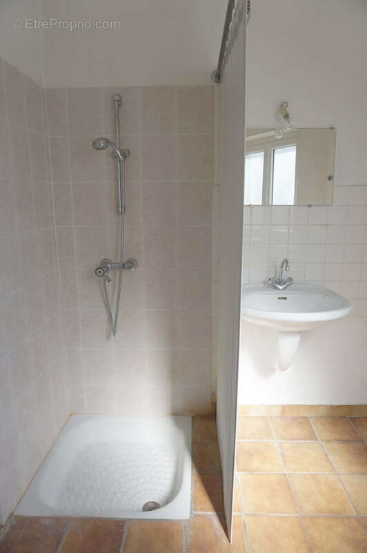 Appartement à CHAROLLES