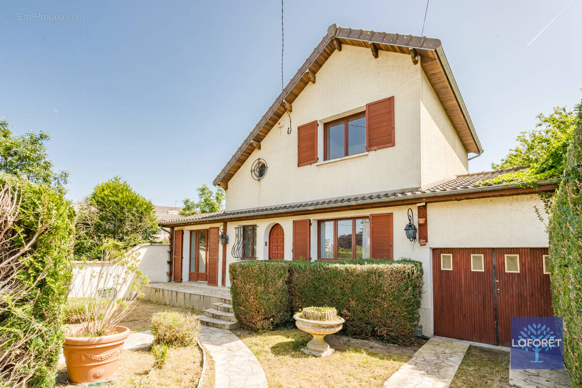 Maison à LIVRY-GARGAN