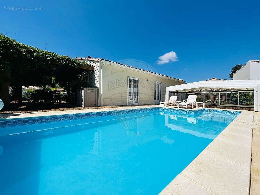 Maison à LES MATHES