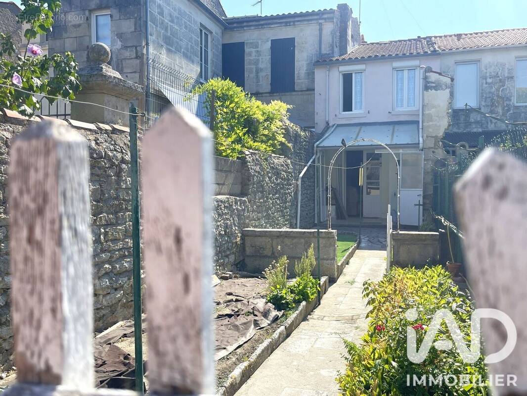 Photo 1 - Maison à ROCHEFORT