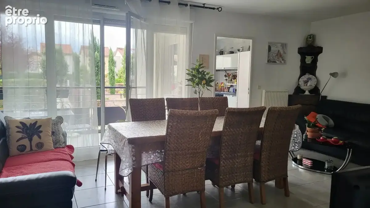 Appartement 4 pièces 82 m² à vendre à Villefranche-Sur-Saone (69400) - photo 3
