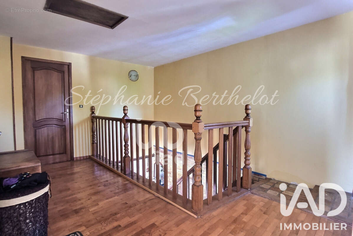 Maison 134 m² à Claye-Souilly  - photo 5