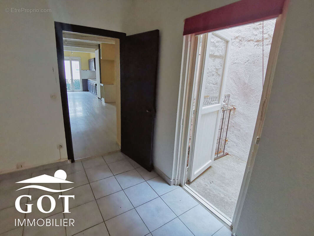 Maison à VILLELONGUE-DE-LA-SALANQUE