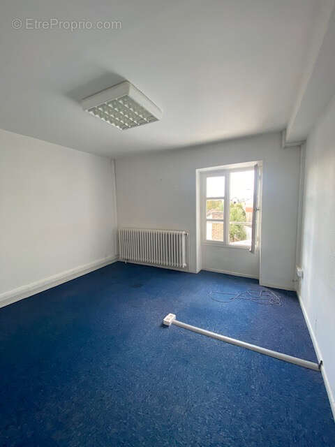 Commerce à MAISONS-LAFFITTE