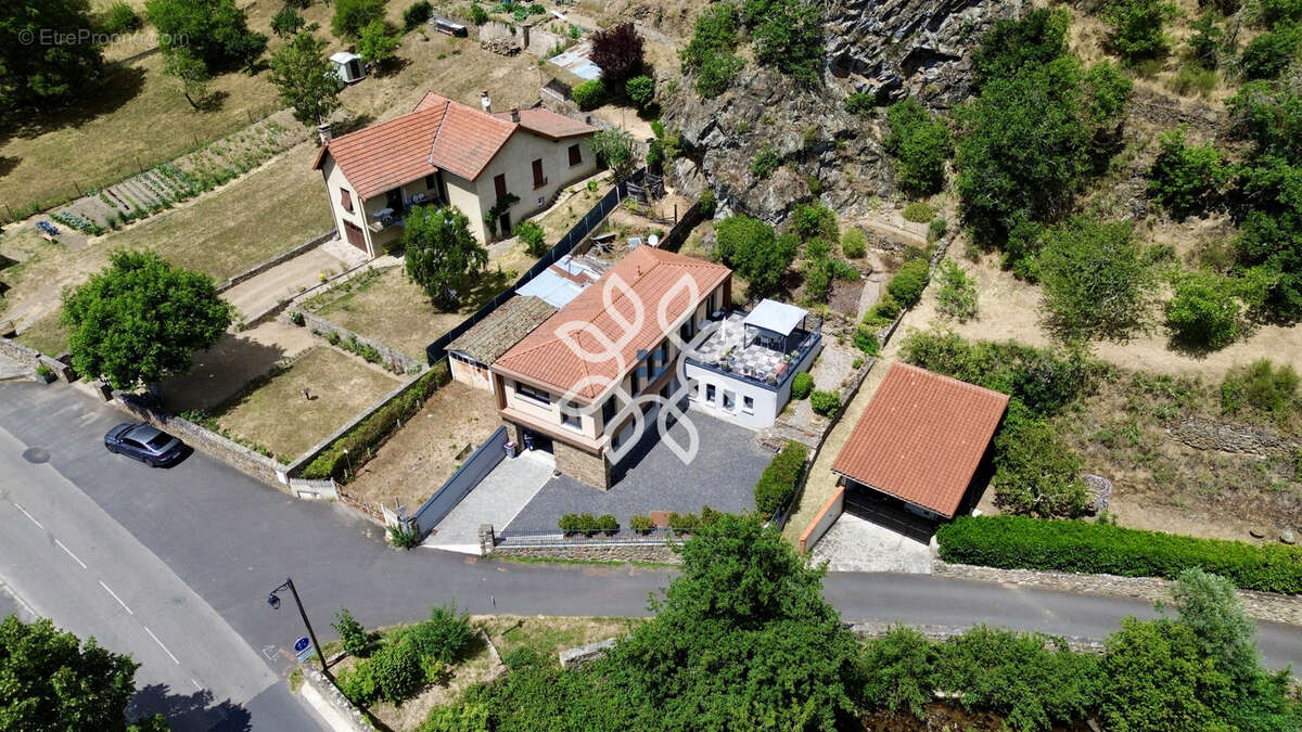 Maison contemporaine, garage et terrasse - Blesle - photo 31