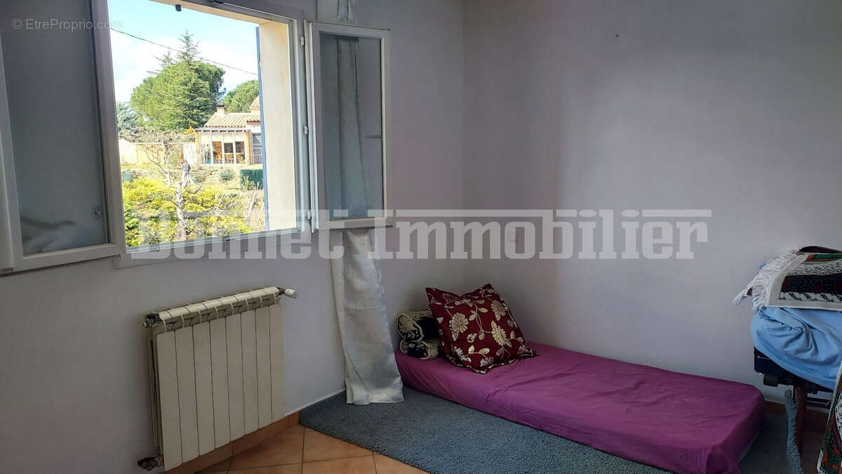 Maison à MIRABEL-AUX-BARONNIES