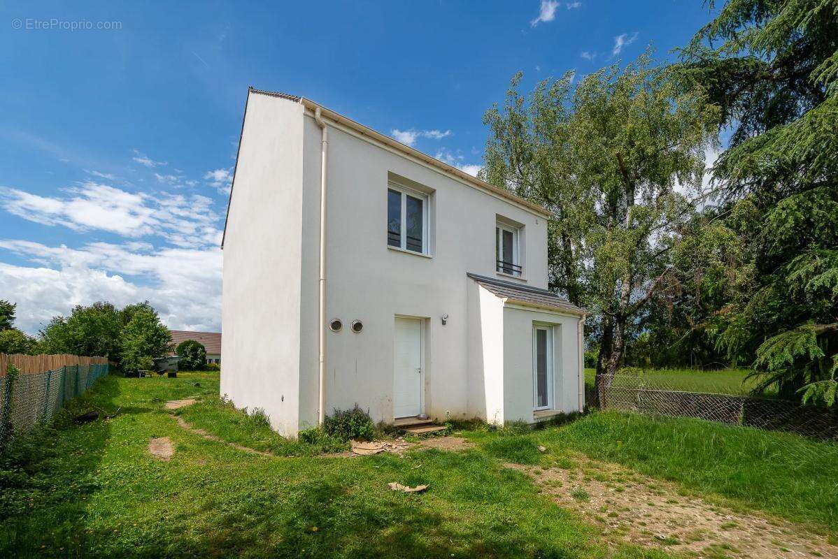 Maison de 3 pièces de 97 m² à Péroy-les-Gombries - photo 4