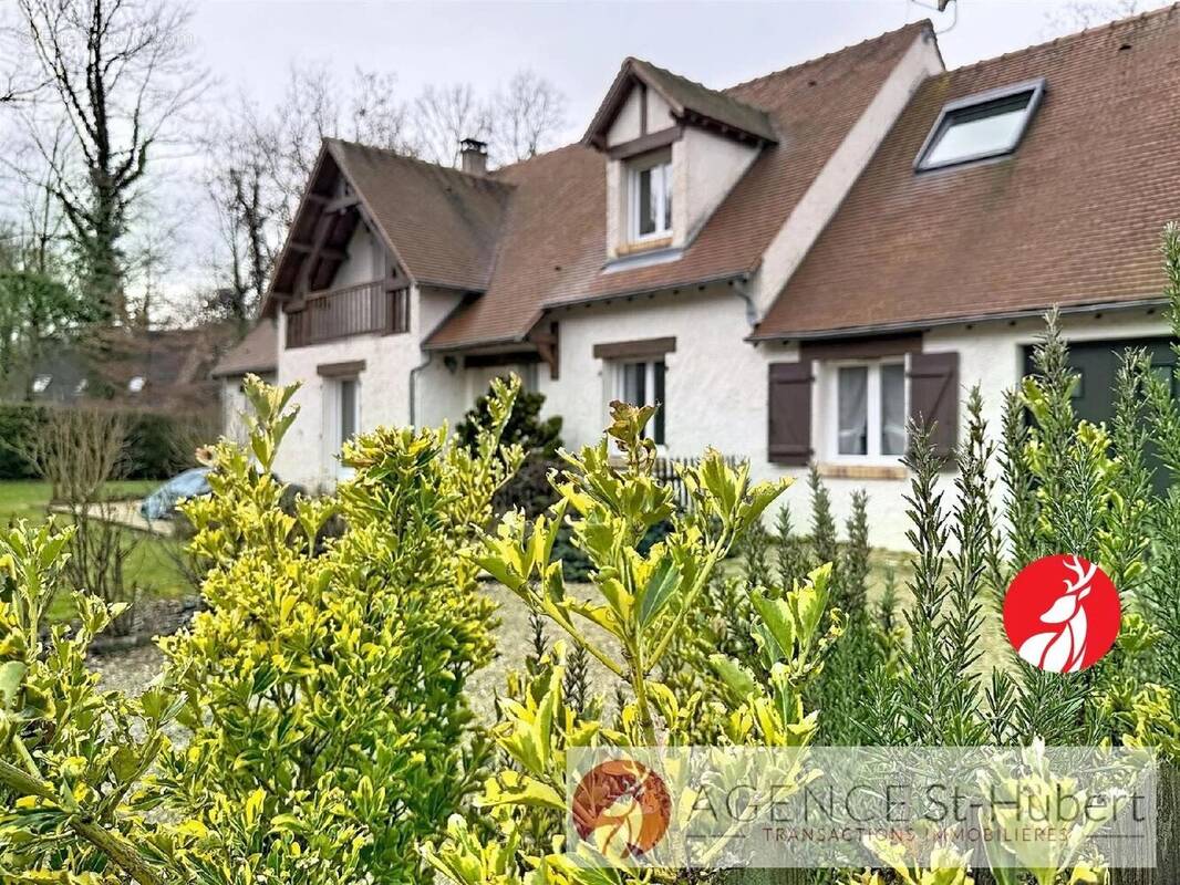 Maison à FONTAINEBLEAU