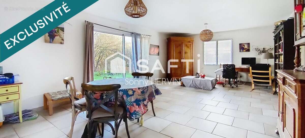 Photo 3 - Maison à LA CHAIZE-LE-VICOMTE