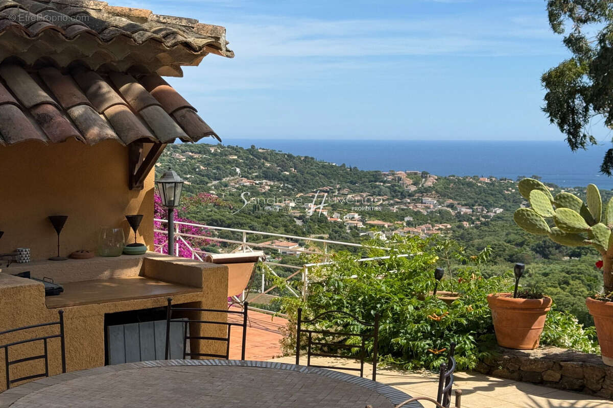 Maison à CAVALAIRE-SUR-MER