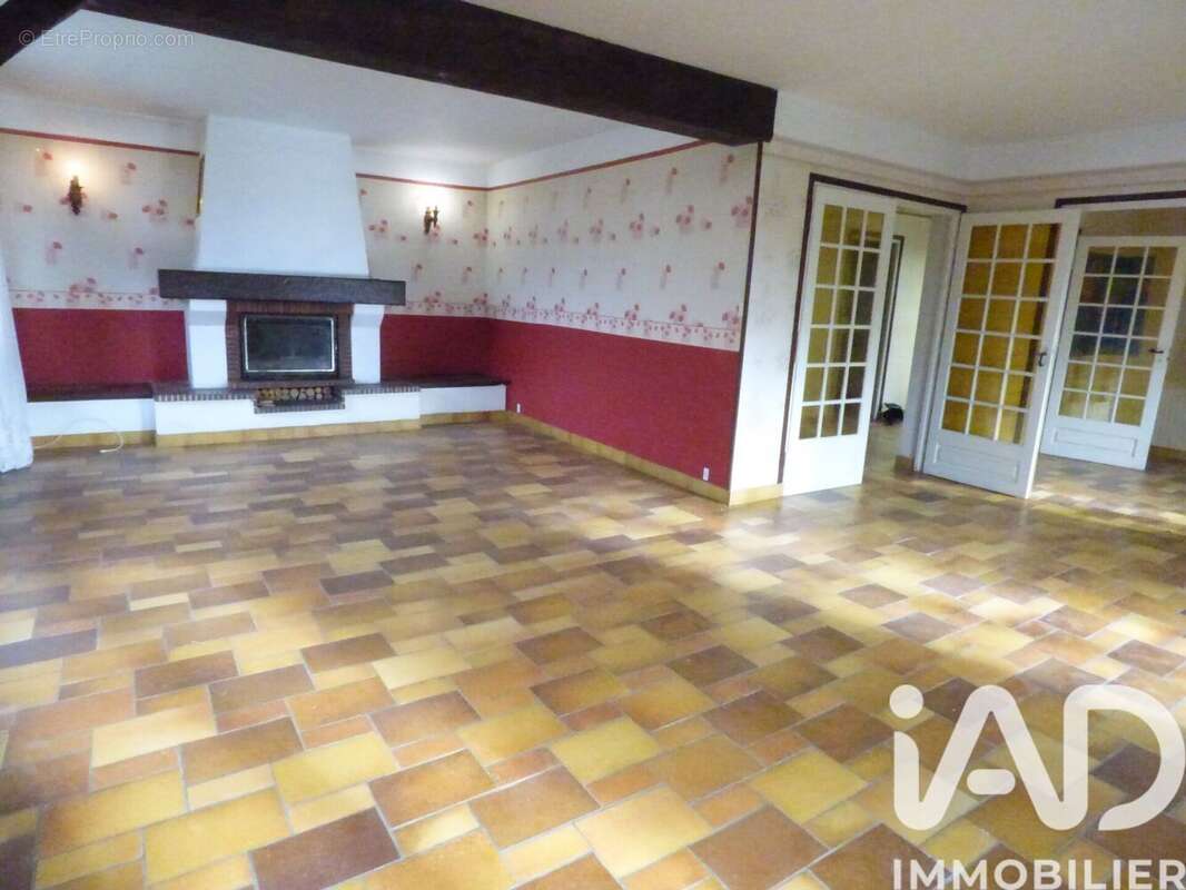 Maison 210 m² à Passy-Grigny  - photo 3