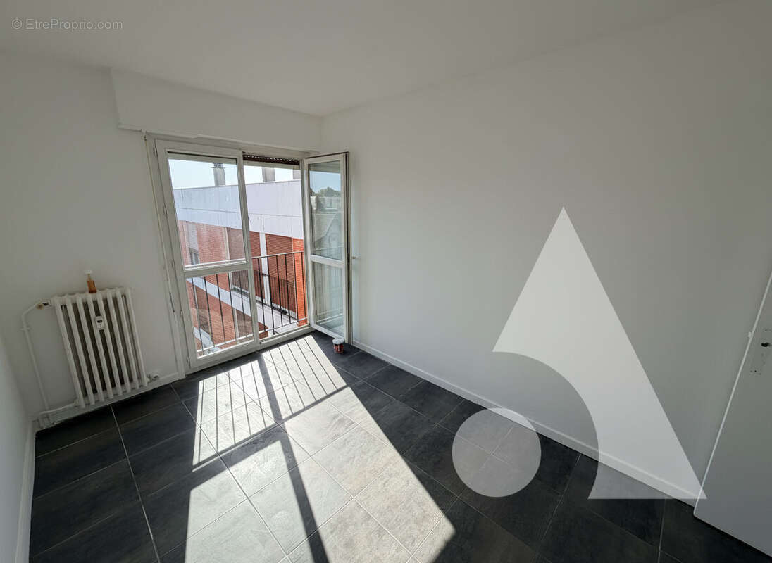 Appartement Troyes 3 pièce(s) 62.89 m2 - photo 2