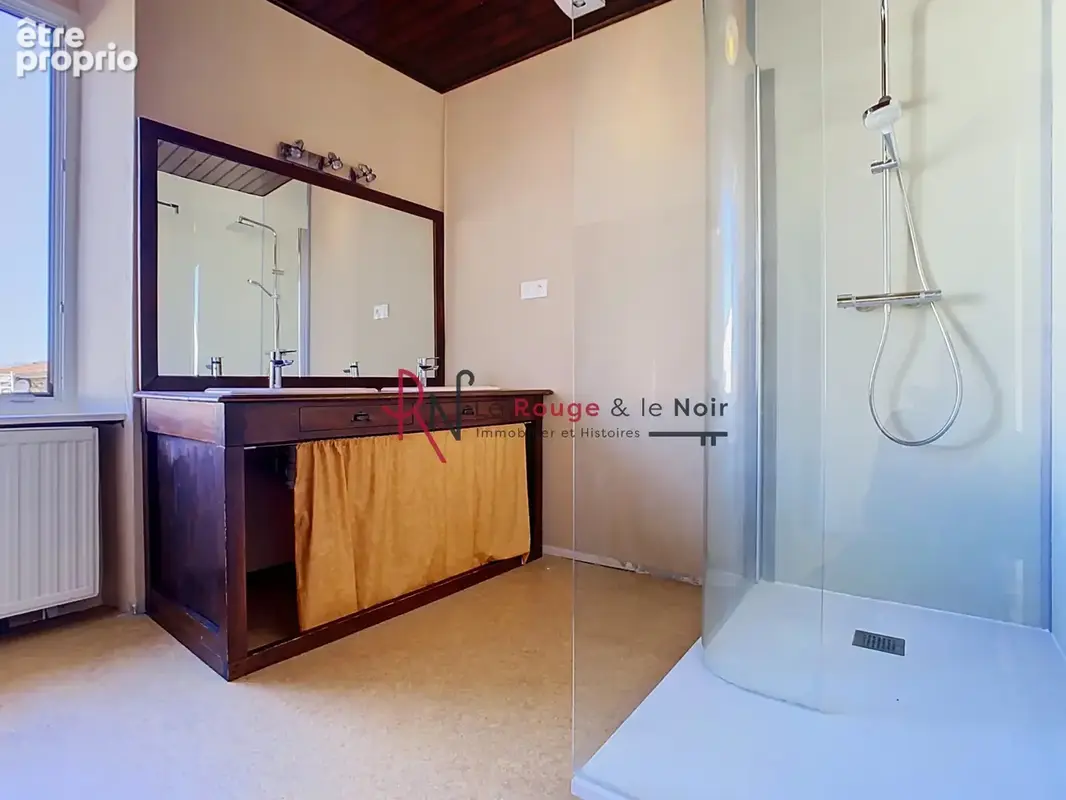 Talencieux - Au calme - Maison indépendante en pierres apparentes sans vis-à-vis avec nombreuses annexes - photo 11