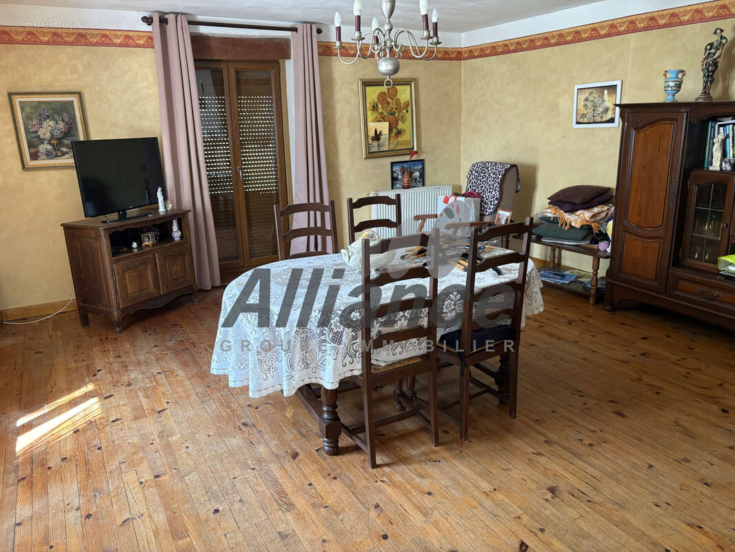 Maison  de  type  f3  sur  froideconche - photo 10