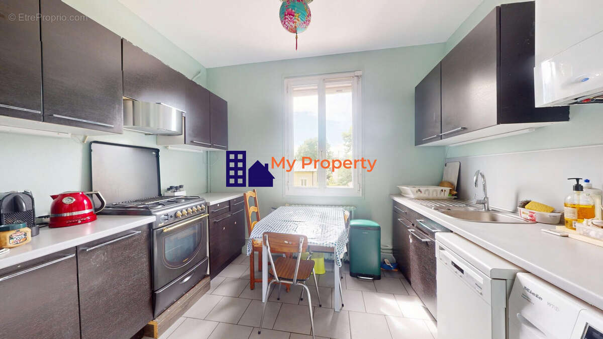 Appartement à HOUILLES