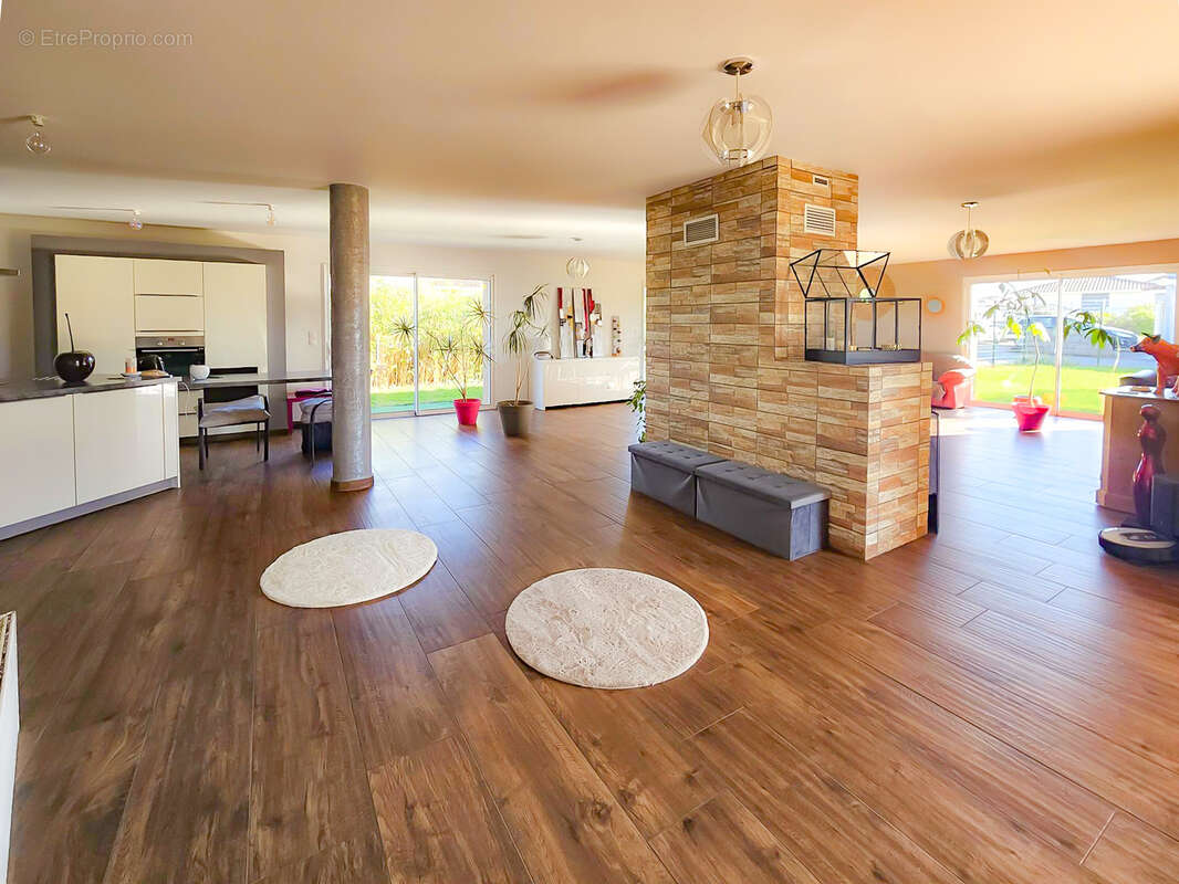 Maison avec un beau terrain - photo 5