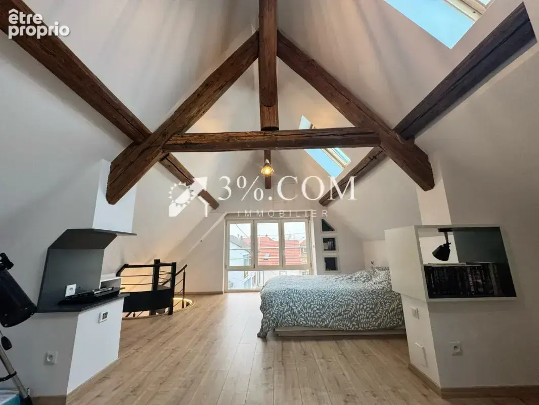 3%COM  Immeuble composé d'un  belle habitation et d'un local - photo 8