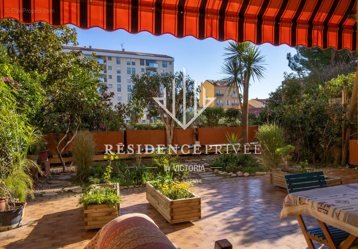 Appartement à HYERES