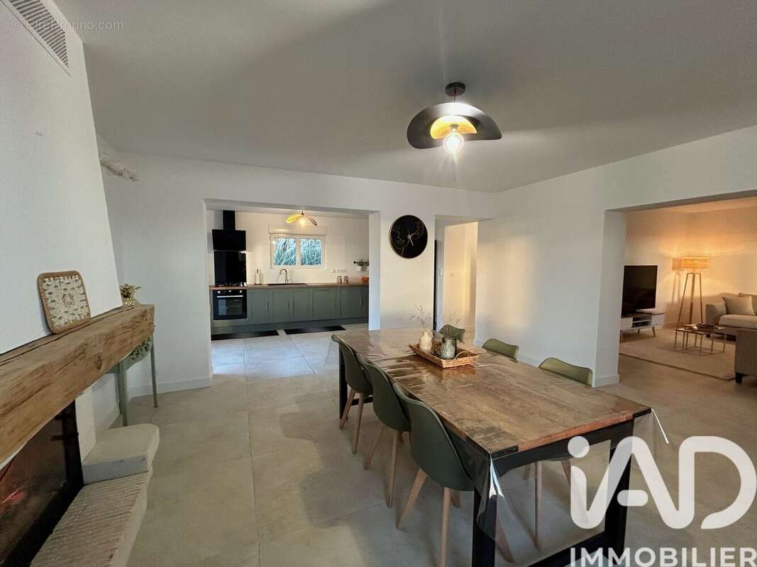 Photo 4 - Maison à VILLEBERNIER