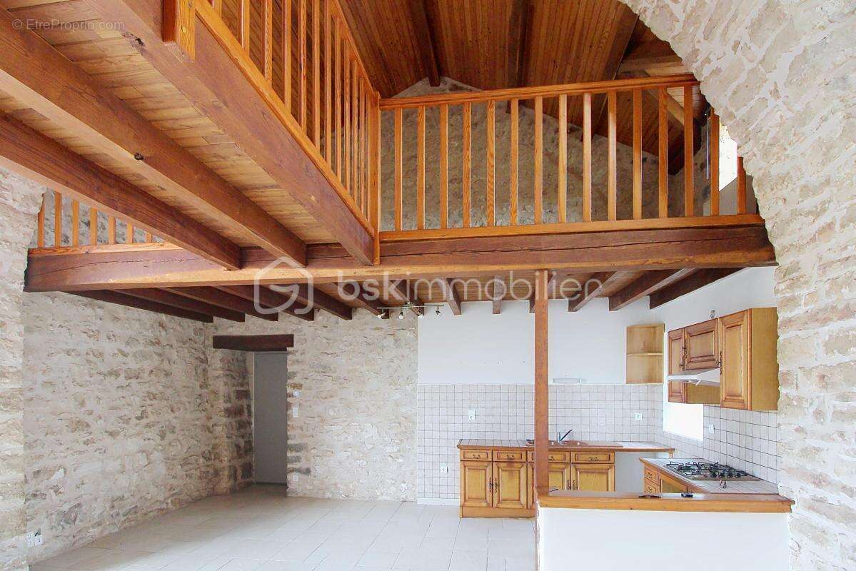 Maison à LA CAVALERIE