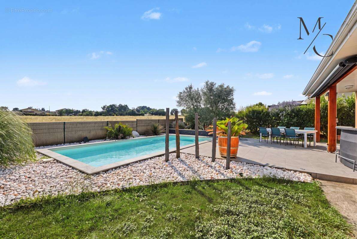 Maison T5 tout confort avec garage et piscine à Aussonne - photo 2