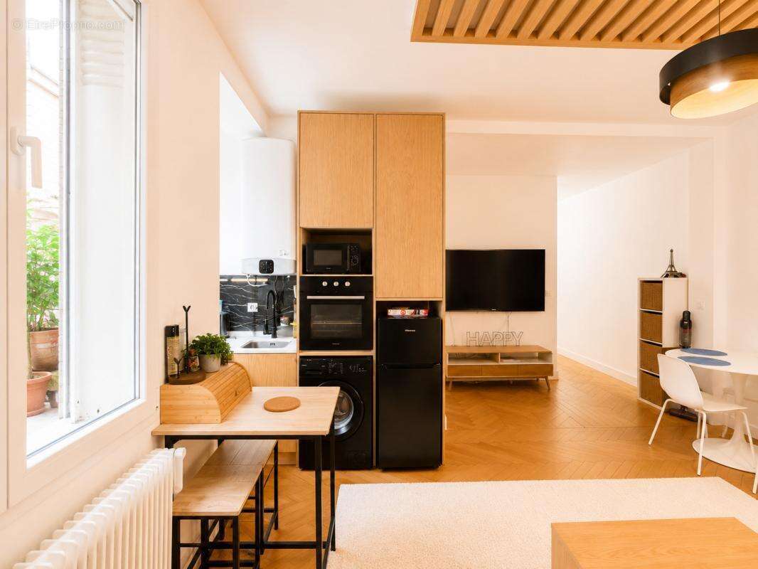 À vendre, studio d’exception de 38 m² – Avenue de la Bourdonnais, à deux pas de la Tour Eiffel - photo 3