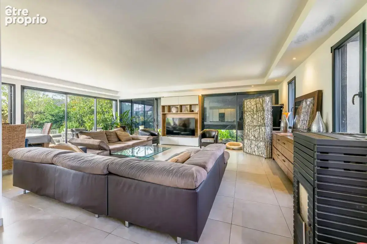 Maison de 6 pièces de 194 m² à Chanceaux-sur-Choisille - photo 3