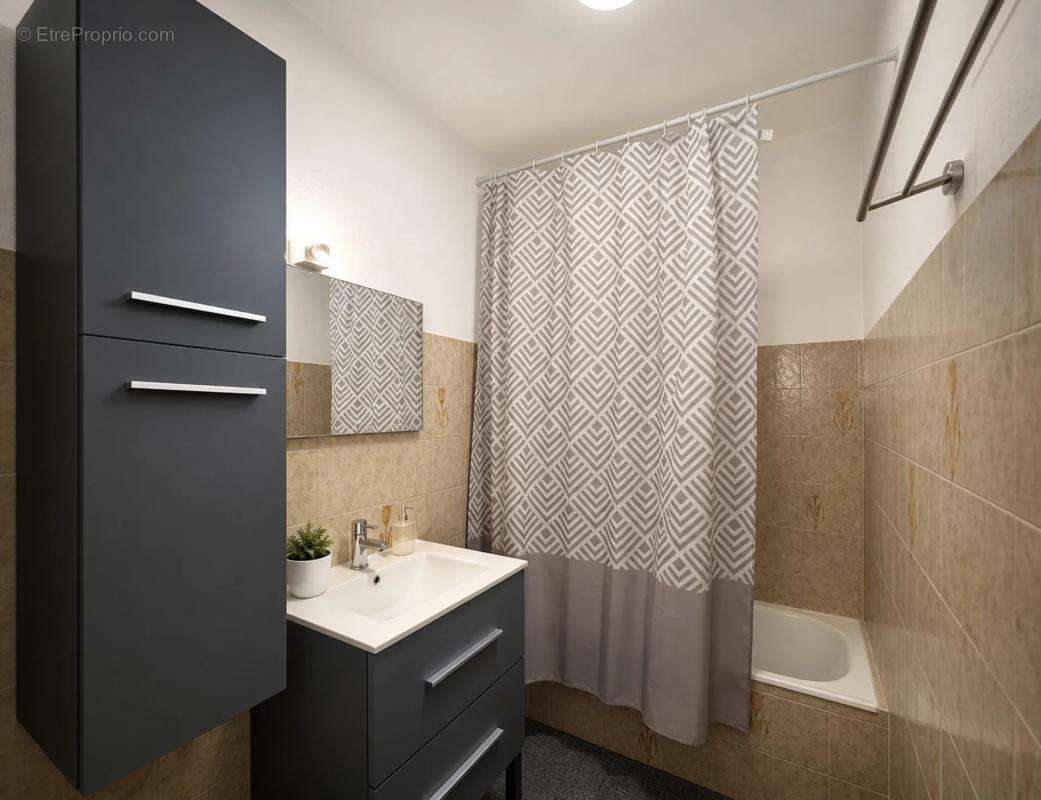Appartement 1 pièce de 31 m² à Saint-Mandrier-sur-Mer - photo 7
