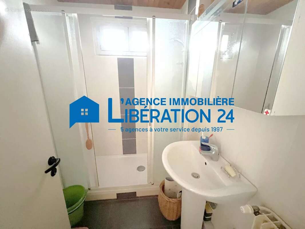 Appartement T5 95m² Balcons Terasse Ascenseur Garage Cave - photo 13