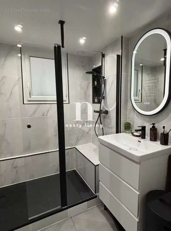 Appartement à PARIS-2E