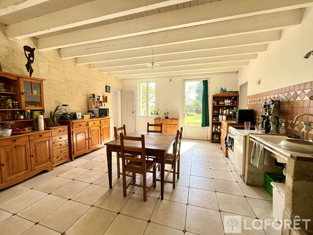 Maison à IZON