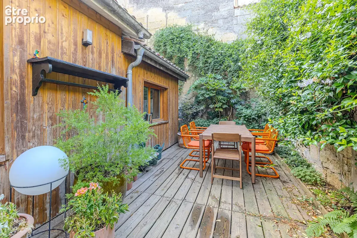 Bordeaux chartrons - appartement de charme entièrement rénové avec grande terrasse - photo 10