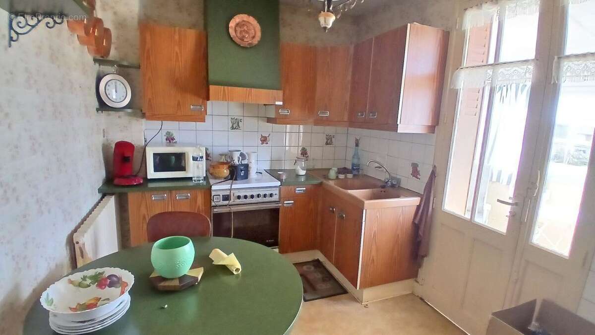 Maison à CHASSENEUIL-SUR-BONNIEURE