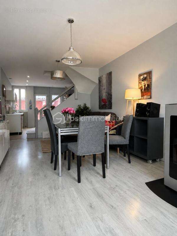 Maison de ville 70 m² avec garage et cour privative - photo 2