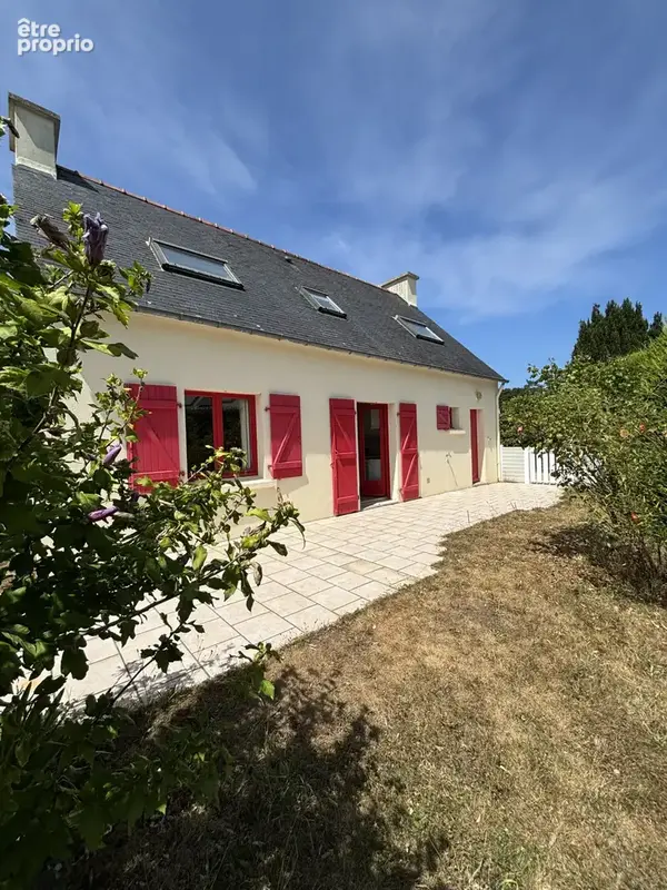 Maison à COMBRIT