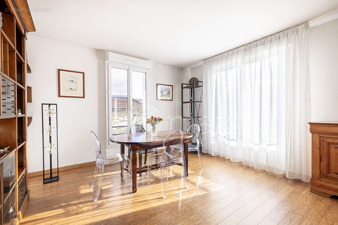 Maison à ASNIERES-SUR-SEINE