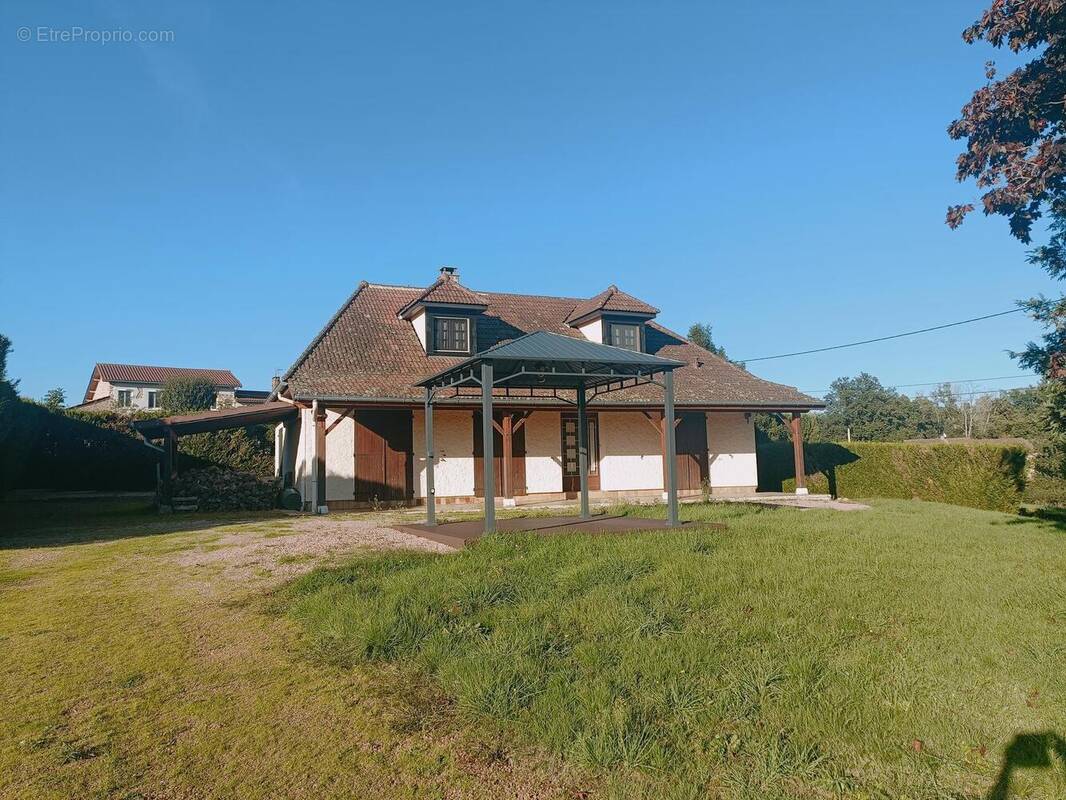 Photo 1 - Maison à CHAUFFAILLES