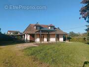 Photo 1 - Maison à CHARLIEU