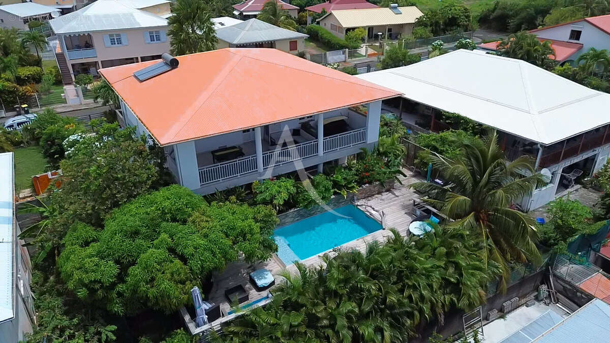 Maison à LA TRINITE