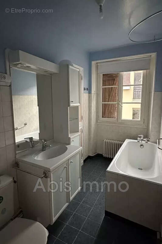 Maison à LE PERRAY-EN-YVELINES