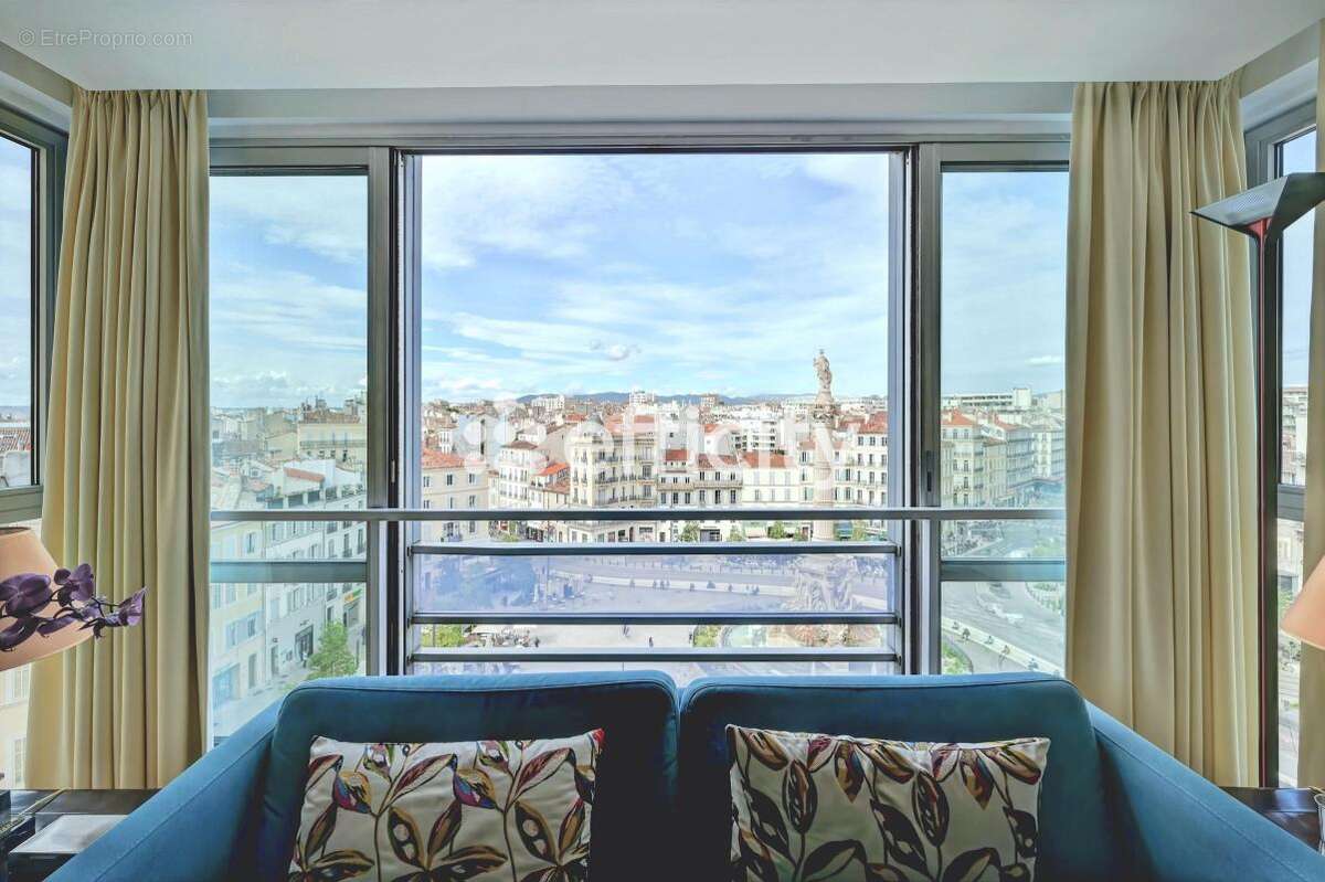 Appartement à MARSEILLE-6E