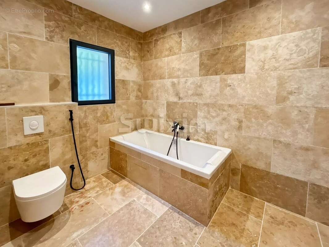 Maison à GOUDARGUES