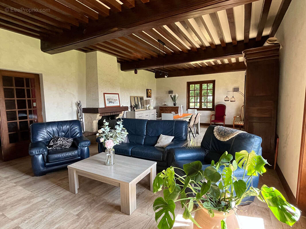 Maison à ORMES