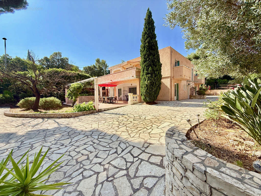 Maison à CAVALAIRE-SUR-MER